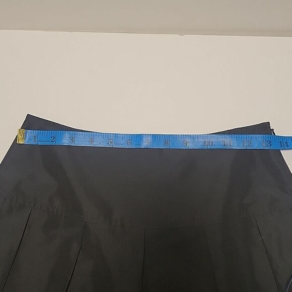 St. John Pleated Fit and Flare Skirt - Picture 9 of 12